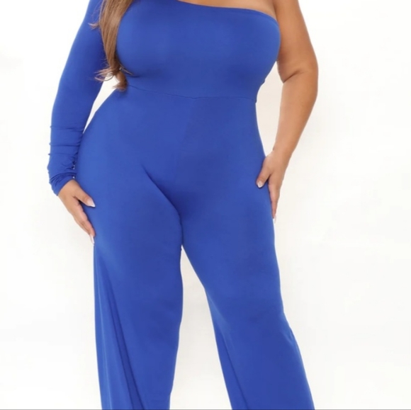 Fashion Nova Women's Jumpsuit - Picture 4 of 9
